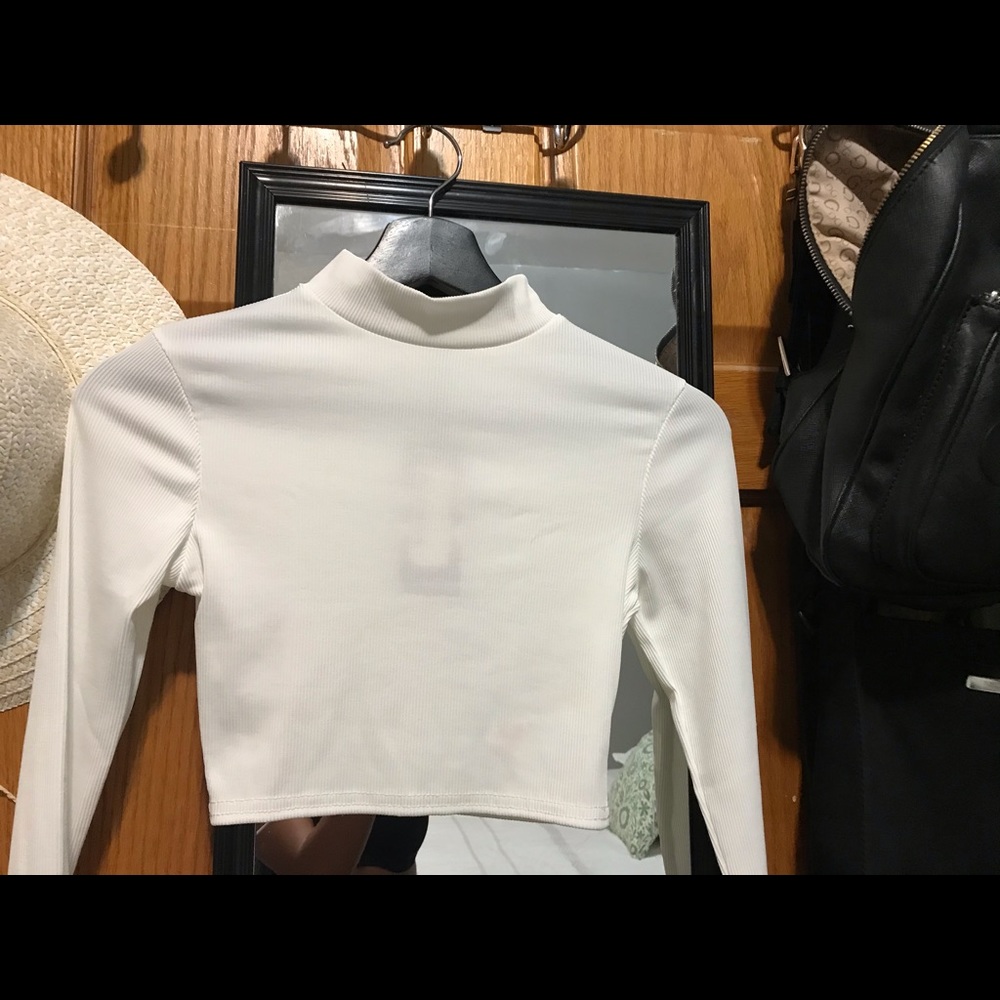 Boohoo cropped top